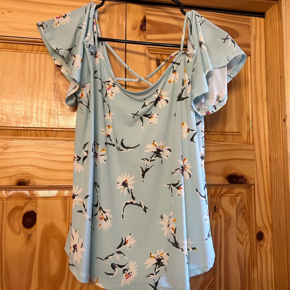 Floral Print Women's Top in Light Blue